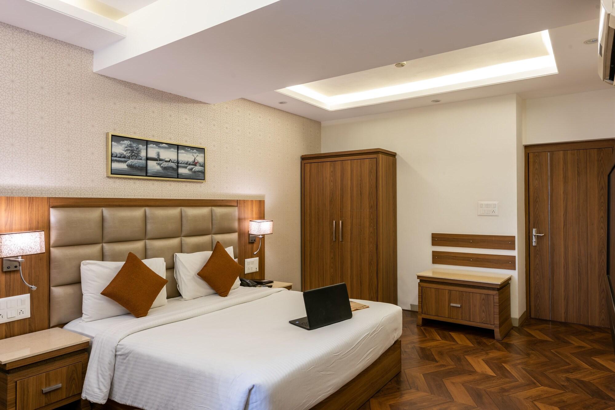 Treebo Trend Surya Nashik Hotel Ngoại thất bức ảnh