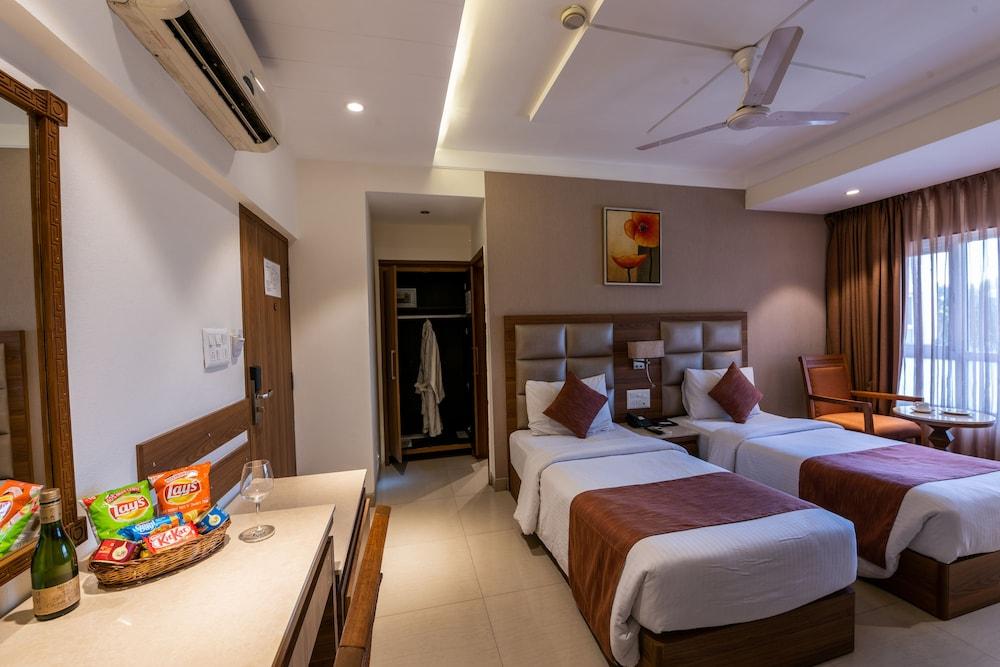 Treebo Trend Surya Nashik Hotel Ngoại thất bức ảnh