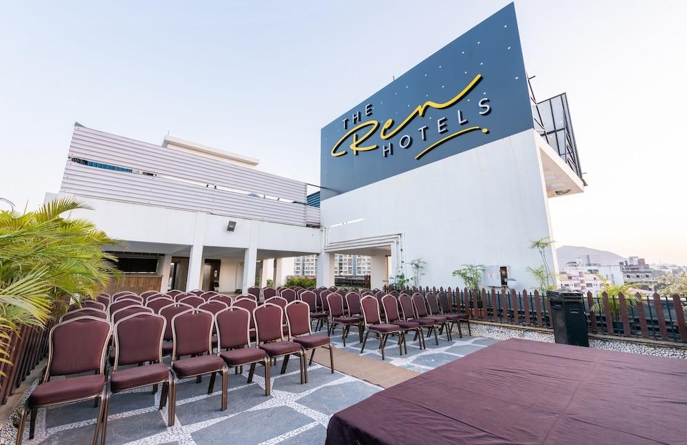 Treebo Trend Surya Nashik Hotel Ngoại thất bức ảnh