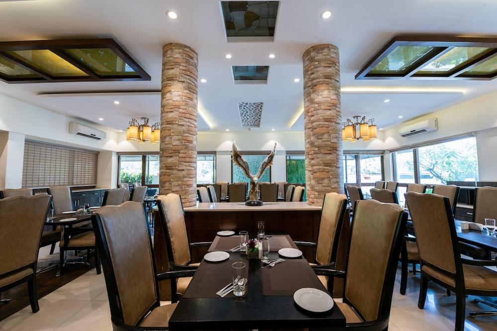 Treebo Trend Surya Nashik Hotel Ngoại thất bức ảnh