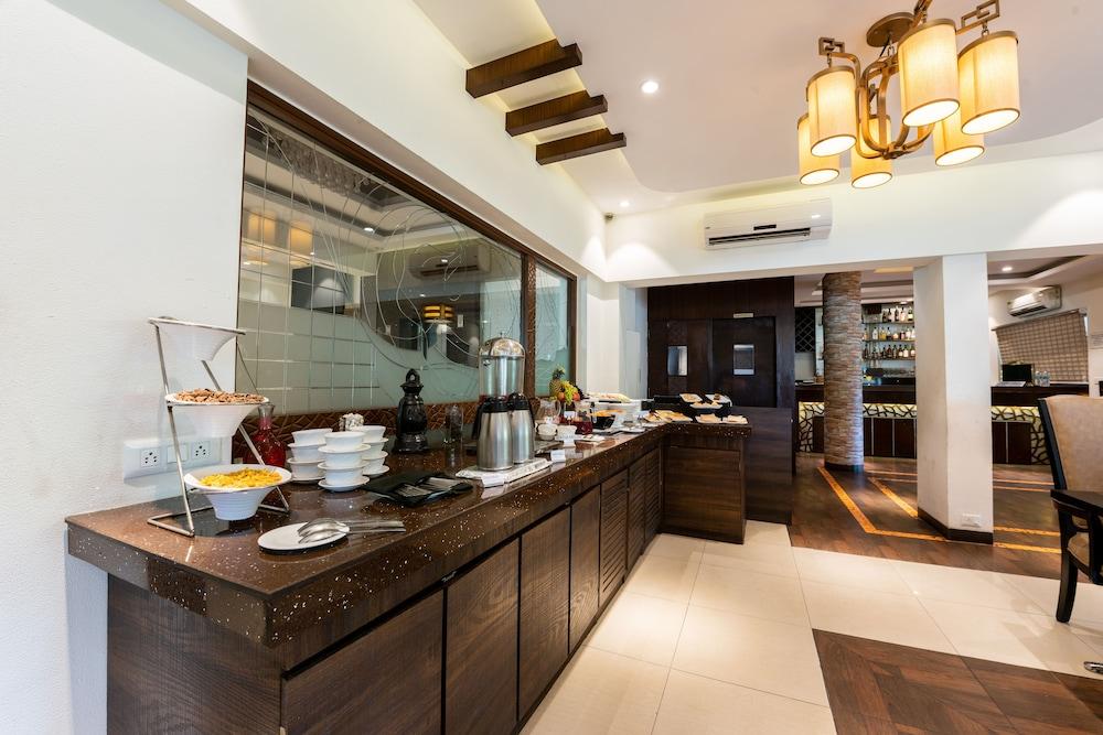 Treebo Trend Surya Nashik Hotel Ngoại thất bức ảnh