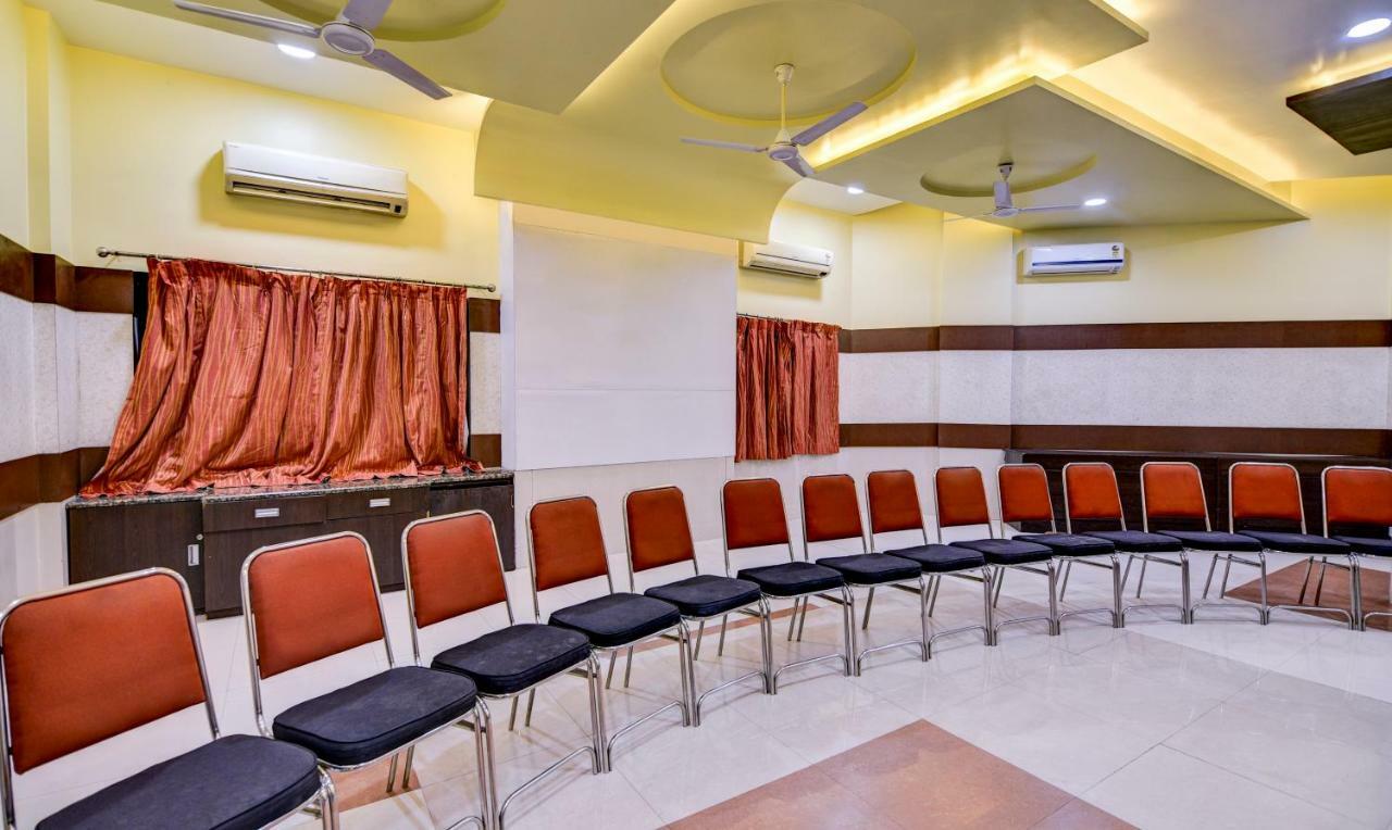 Treebo Trend Surya Nashik Hotel Ngoại thất bức ảnh