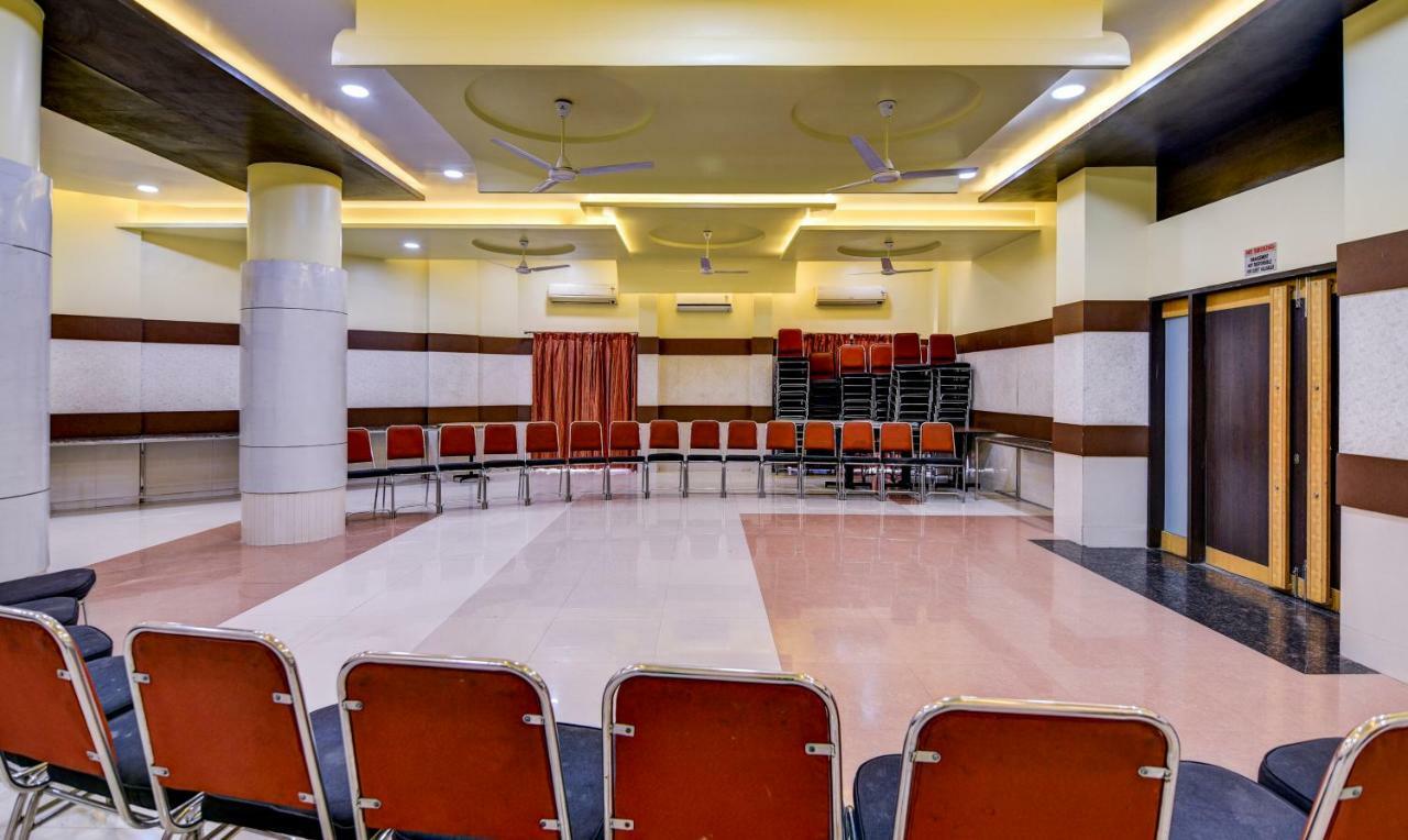 Treebo Trend Surya Nashik Hotel Ngoại thất bức ảnh