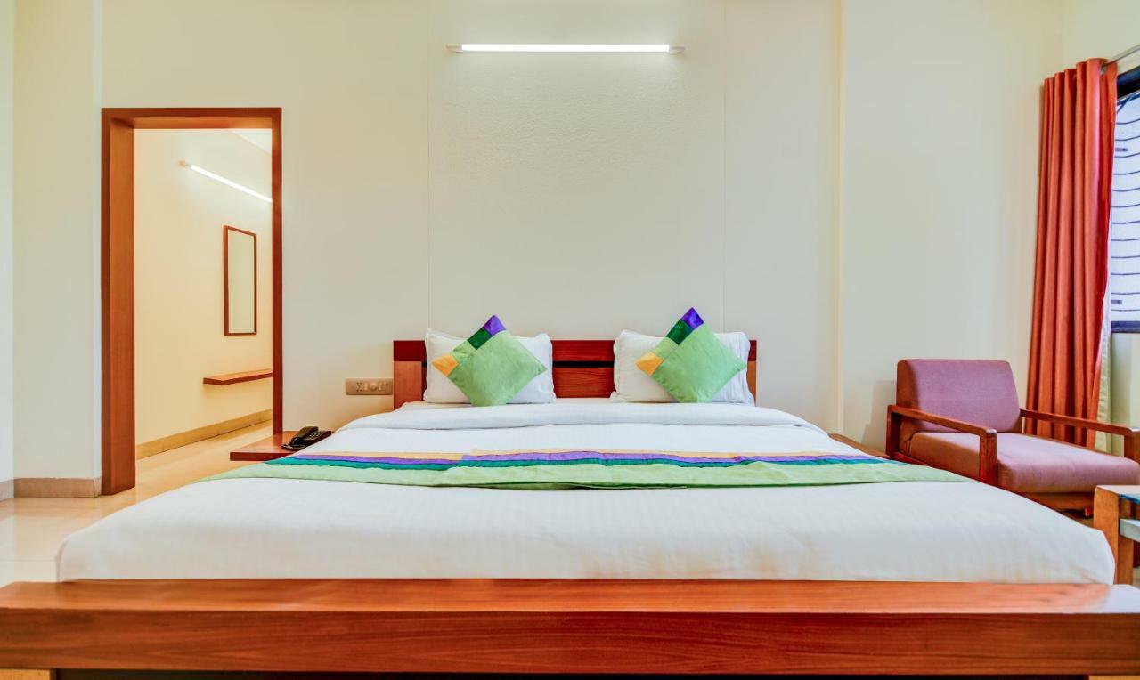Treebo Trend Surya Nashik Hotel Ngoại thất bức ảnh