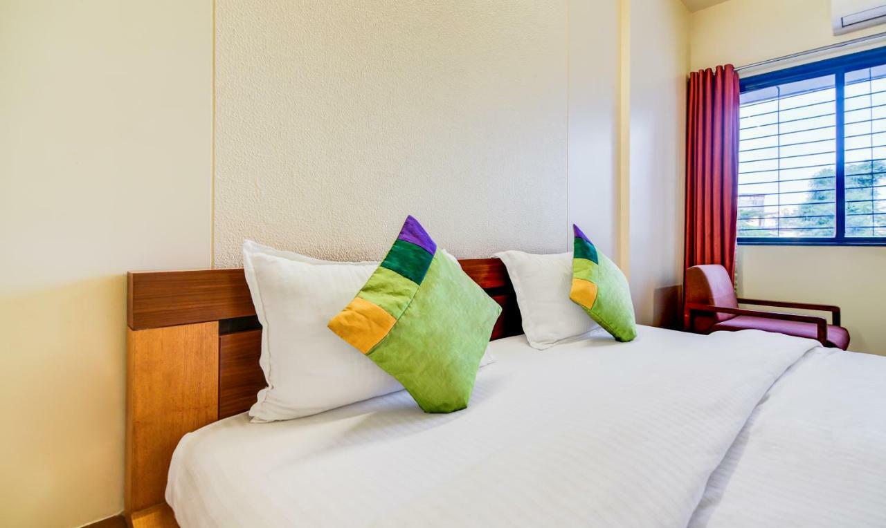 Treebo Trend Surya Nashik Hotel Ngoại thất bức ảnh