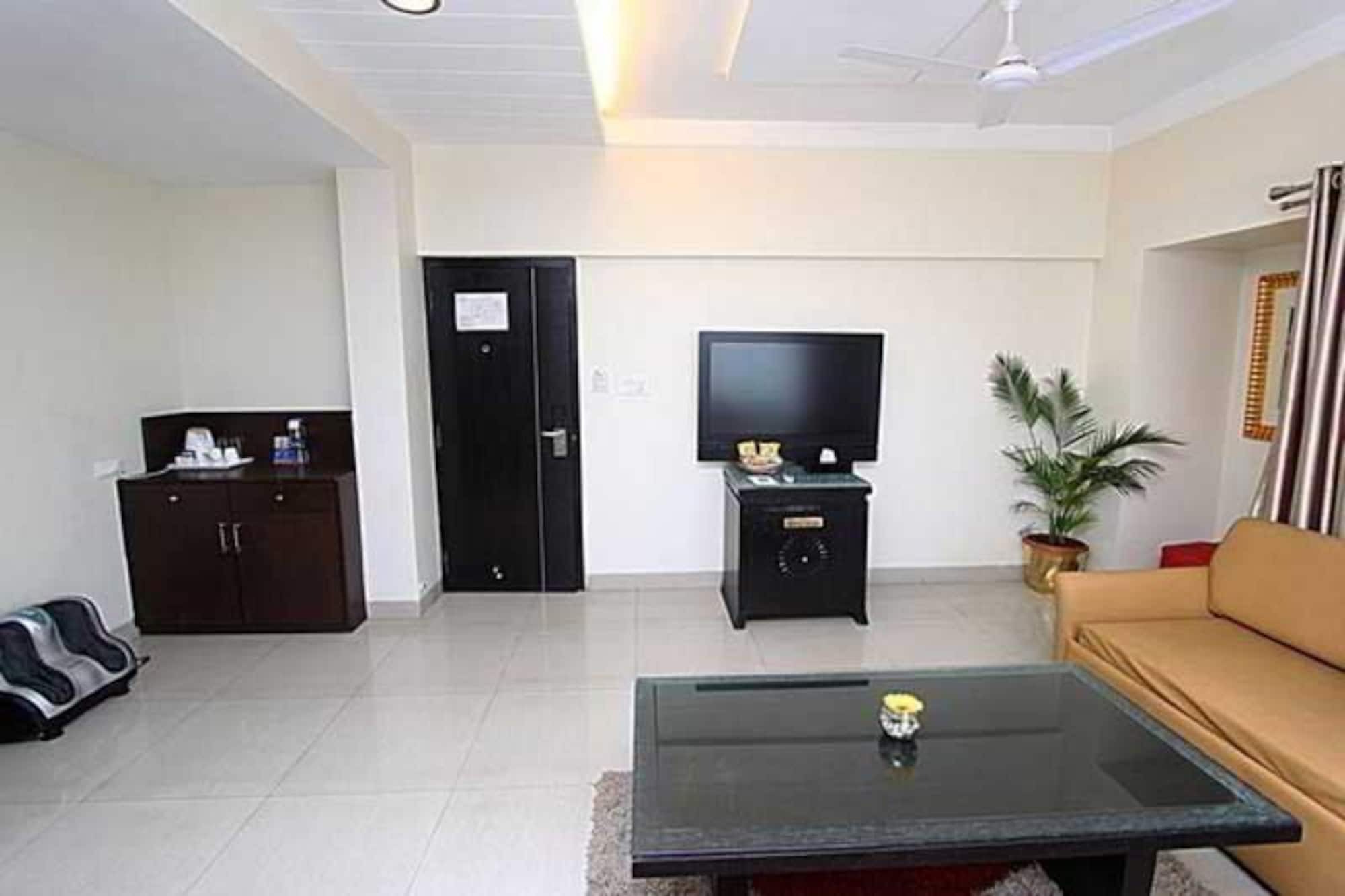 Treebo Trend Surya Nashik Hotel Ngoại thất bức ảnh